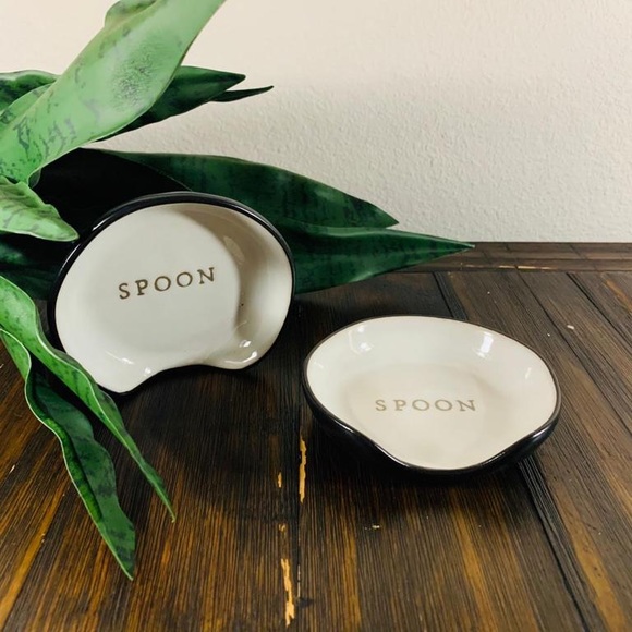 Magnolia Other - Heart and hand 2pcs  spoon rest